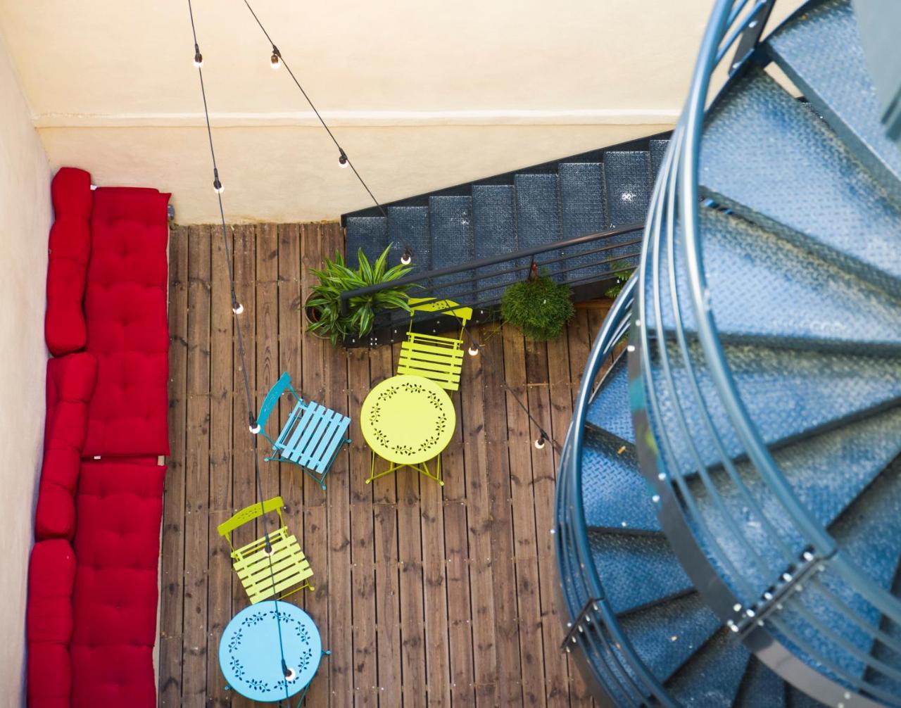 Georges Hostel & Cafe Сет Экстерьер фото