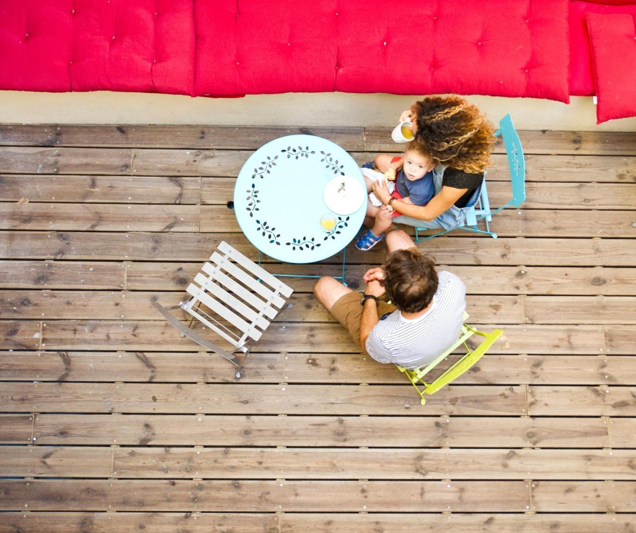 Georges Hostel & Cafe Сет Экстерьер фото